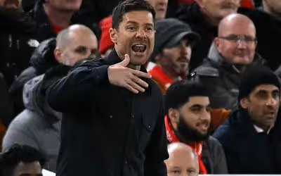 Demitido do Real Madrid, Xabi Alonso é sondado por gigante da Premier League
