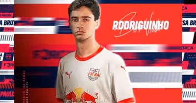 RB Bragantino anuncia a contratação de Rodriguinho, ex-São Paulo
