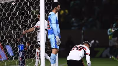 Após derrota no Choque-Rei, Rafael cita 'momento difícil' do São Paulo