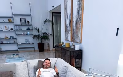 Saúl se reapresenta ao Flamengo após cirurgia na Espanha