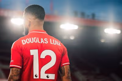 Juventus talks with Nottingham Forest to avoid Douglas Luiz’s return