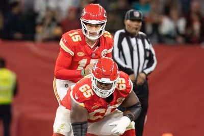 Chiefs quietly strike record-breaking $94M deal with Patrick Mahomes' protector