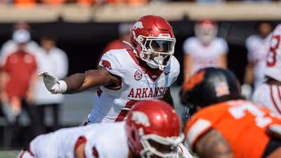 Texas Longhorns LB Brad Spence Praised by Rival QB