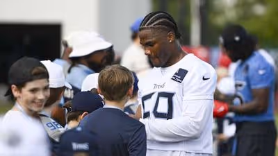 Titans Cut Ties With Two Defenders