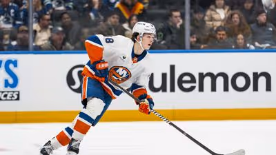 Islanders’ Matthew Schaefer Running Away With Calder Race