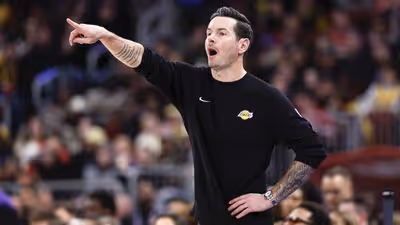 JJ Redick Sounds Off on Cavaliers Elevated Court after Luka Dončić Injury