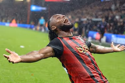 Manchester United boss Ruben Amorim has met with Antoine Semenyo over move, with £65m release clause confirmed: report