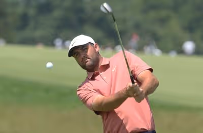 Golf-U.S. Open underway as Oakmont awaits tournament favourite Scheffler