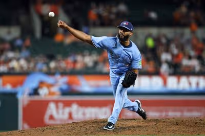 Blue Jays bolster bullpen, acquire Seranthony Domínguez in doubleheader-day trade