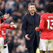 Roy Keane não quer Carrick em definitivo no Man. United: «Nem que ganhe todos os jogos...»